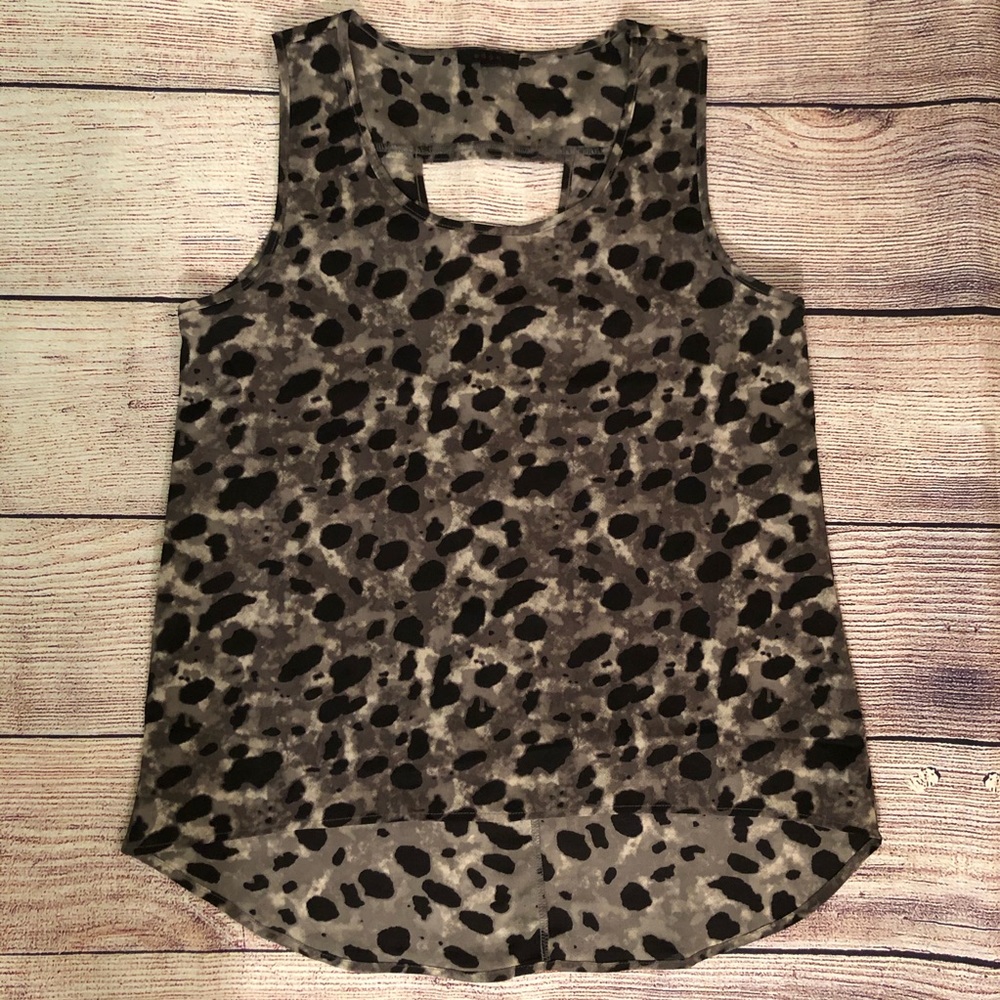 Edge Grey Leopard Print Top, Size M
